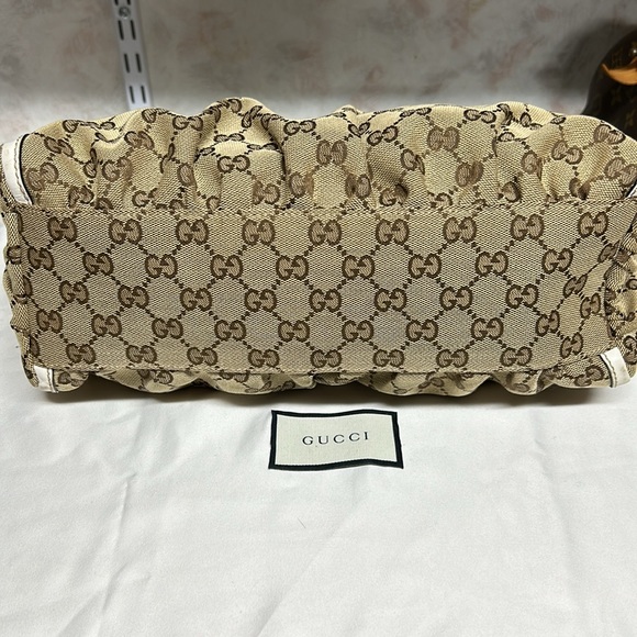 ❤️❤️ Sold❤️❤️ Gucci Abbey GG logo monogram canvas bag - Picture 6 of 7